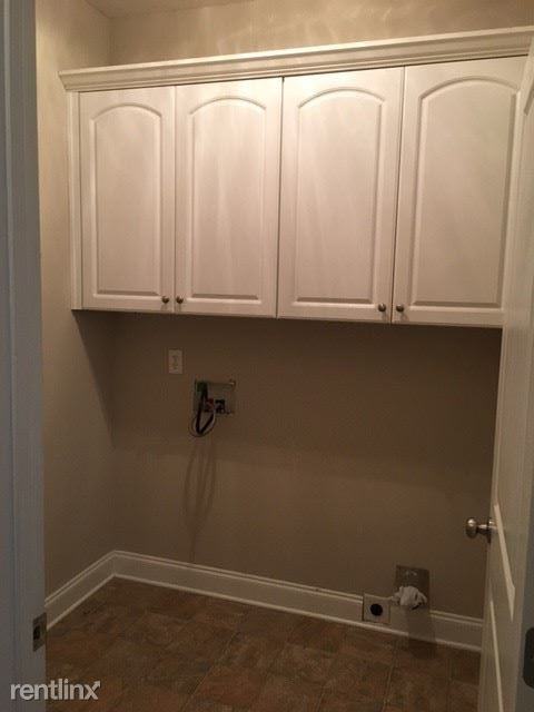 4001 Ellington Dr - Photo 2 of 16