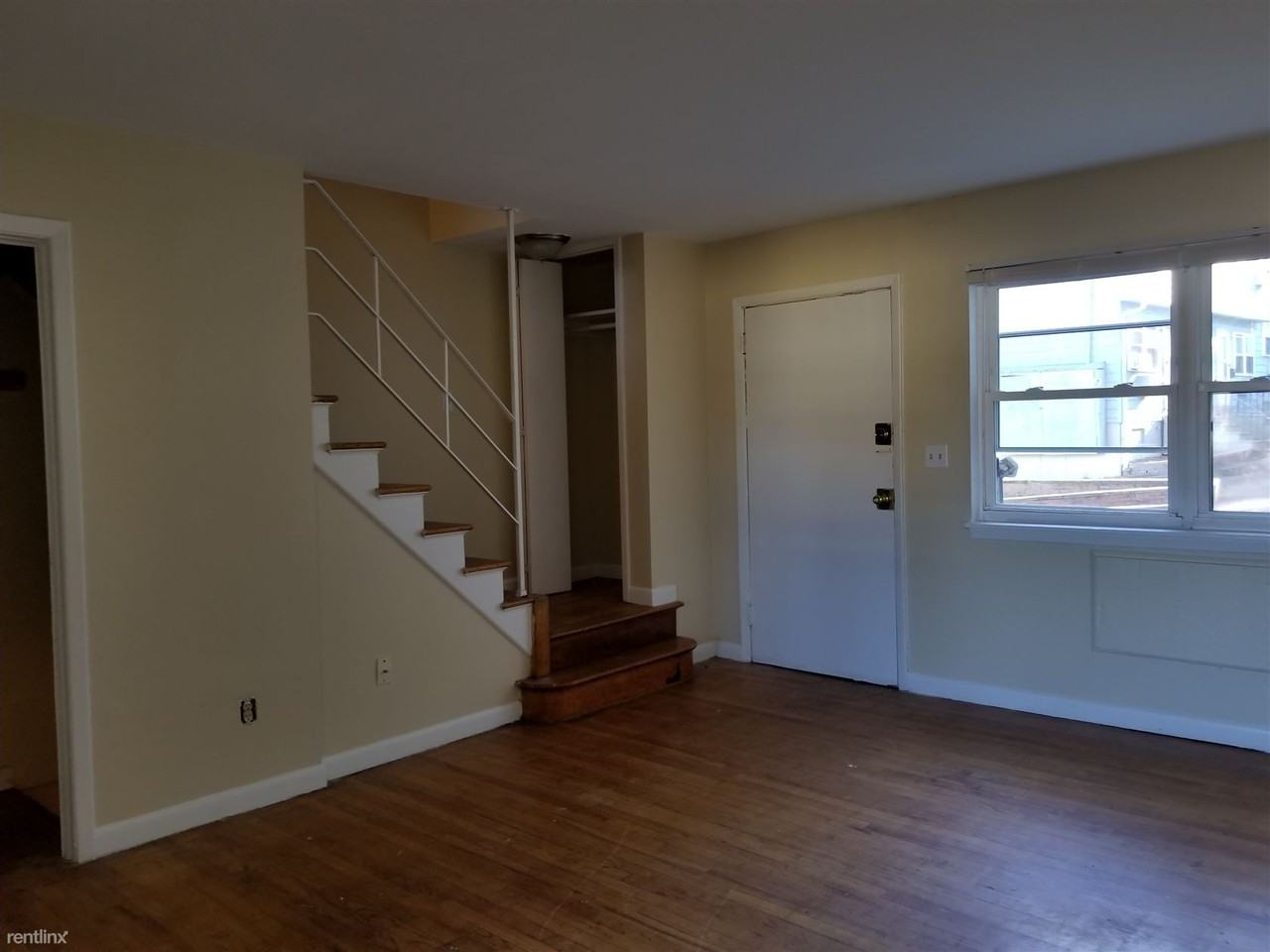 265 Blake St - Photo 3 of 12