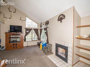 2742 Montague Dr - Photo 2 of 6