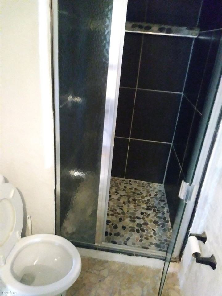 270 115th Ave - Photo 2 of 9