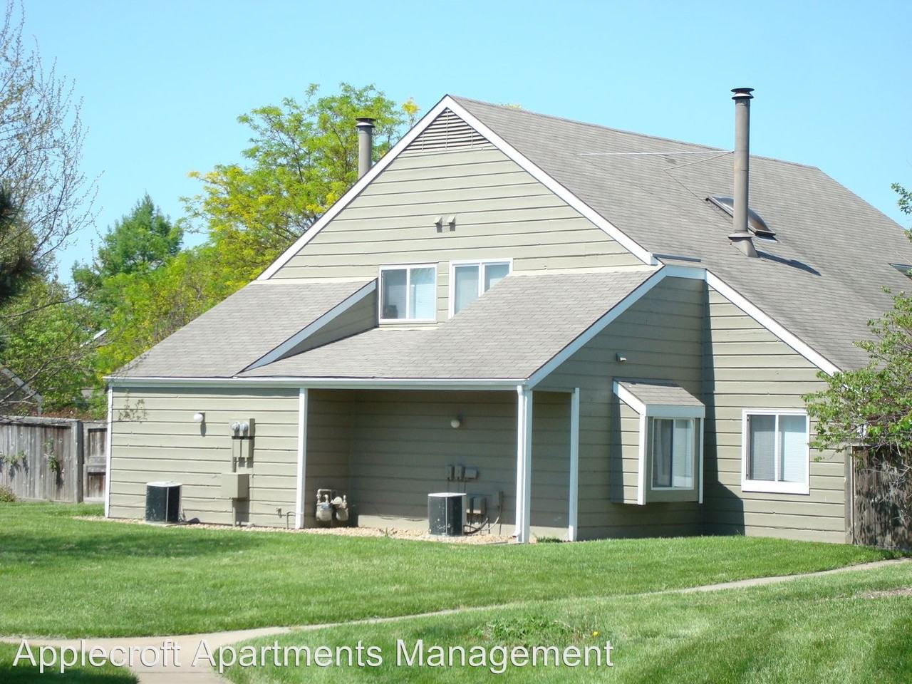 Hawthorn Dr & Lowell Dr - Photo 3 of 12