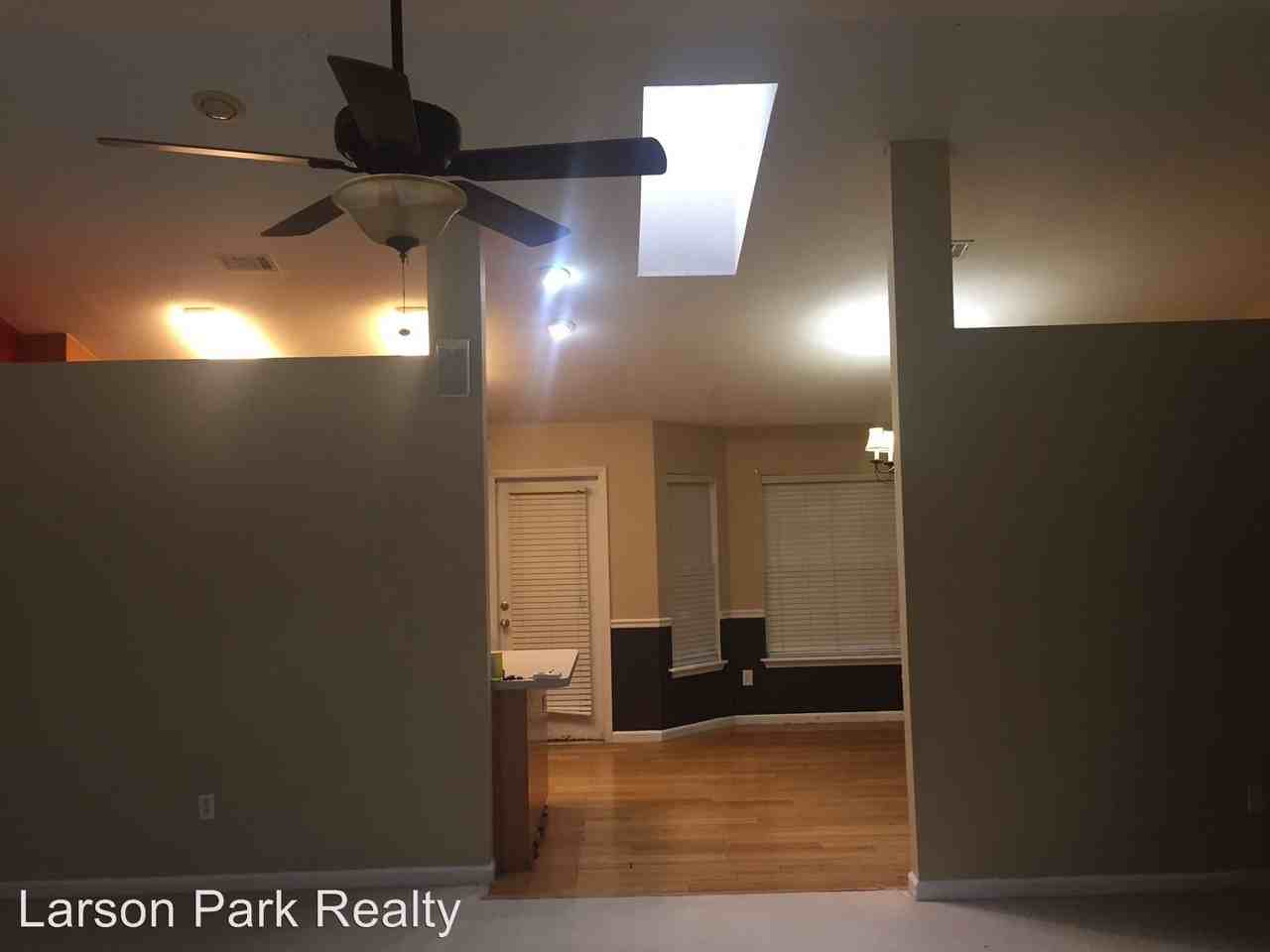 3154 S Fulmer Cir - Photo 3 of 8