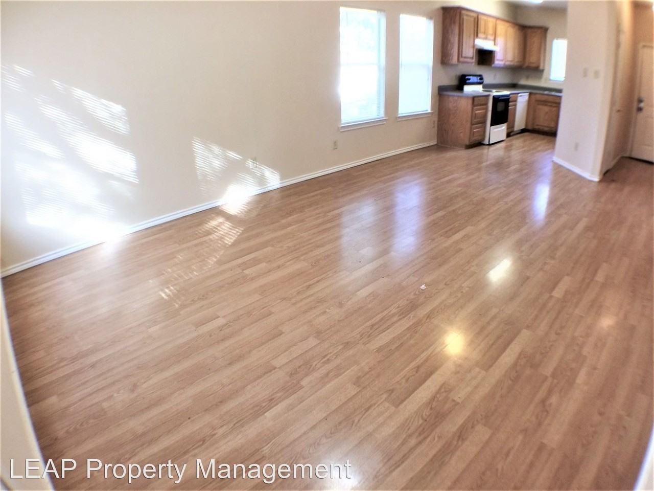 5961 Robinwood Ln - Photo 2 of 13