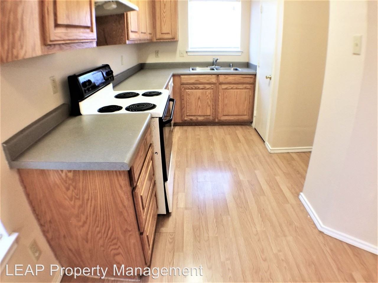 5961 Robinwood Ln - Photo 3 of 13
