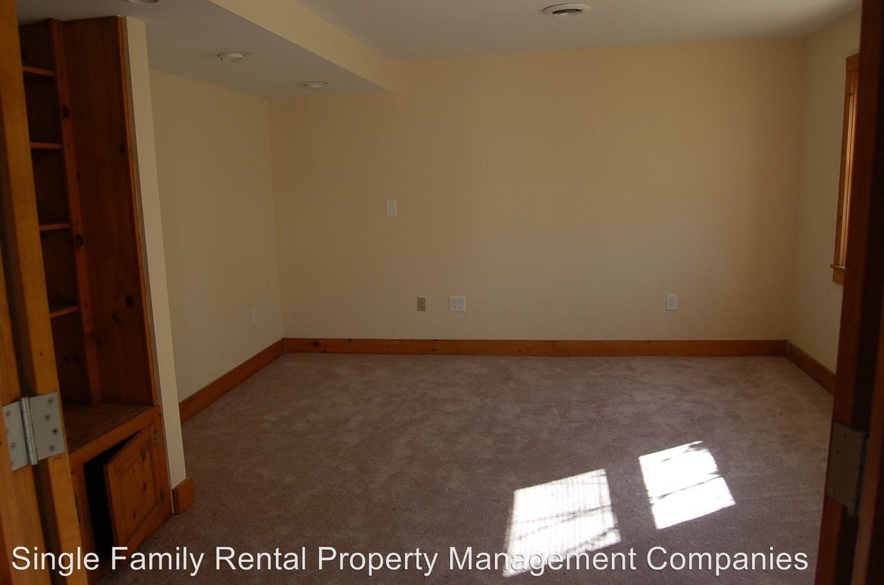 111 Jordanville Rd - Photo 2 of 12