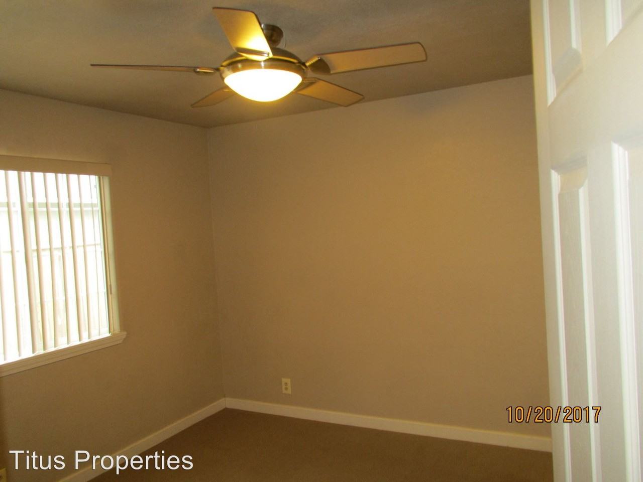 1115 Green St - Photo 3 of 5