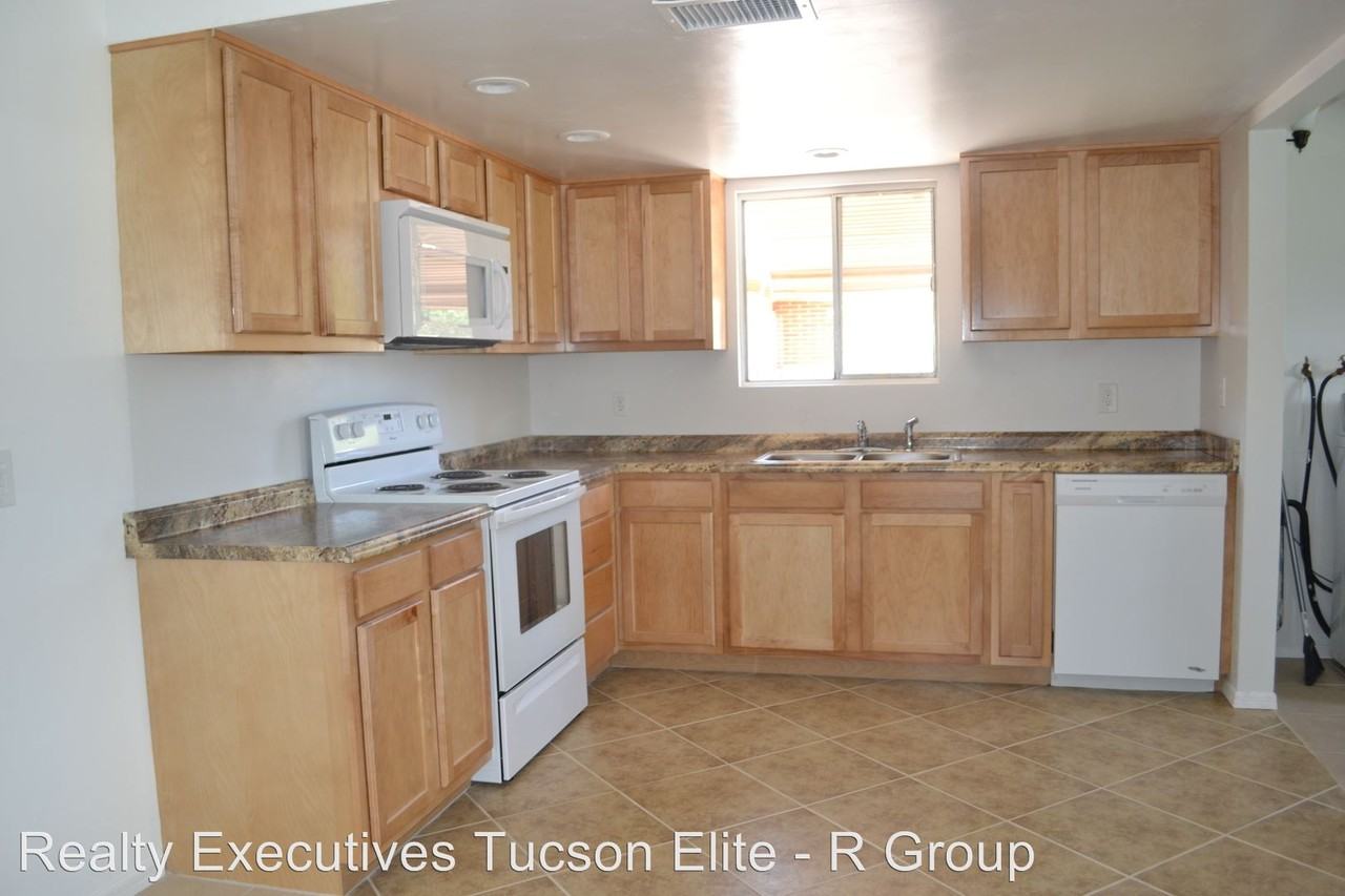 8939 E Calle Kuehn - Photo 2 of 3