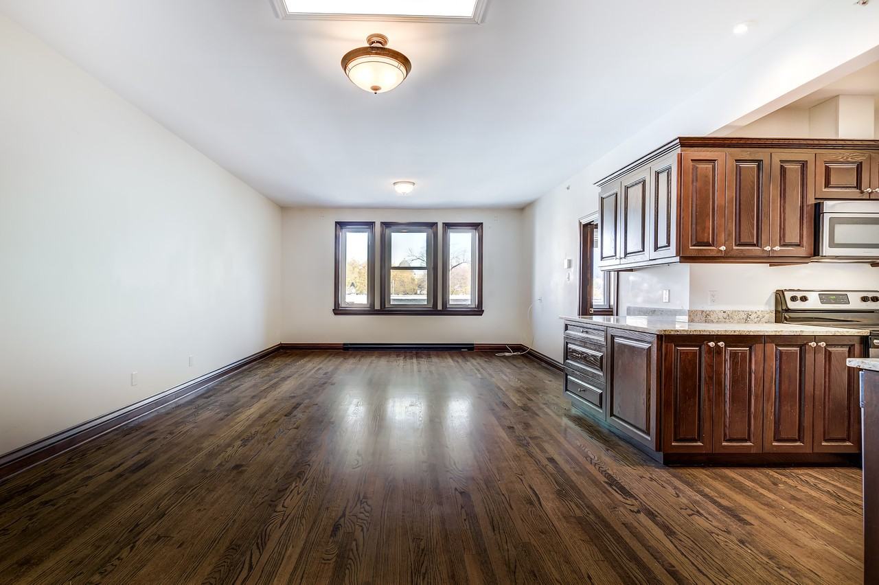1336 Avenue Greene #18 - Photo 2 of 10