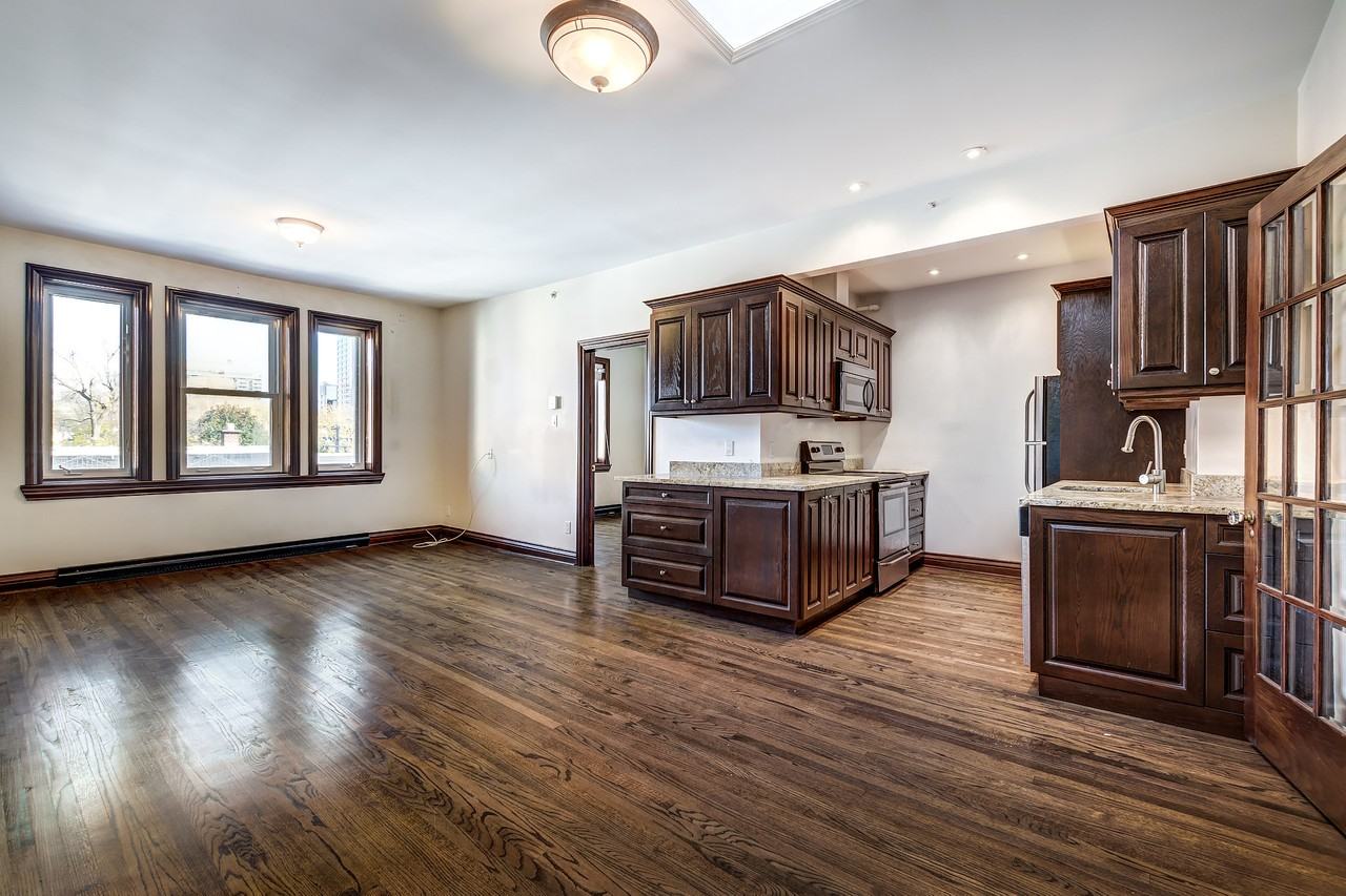 1336 Avenue Greene #18 - Photo 3 of 10