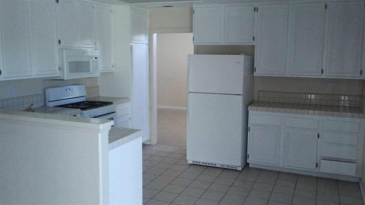 1164 Sundown Ln - Photo 3 of 11