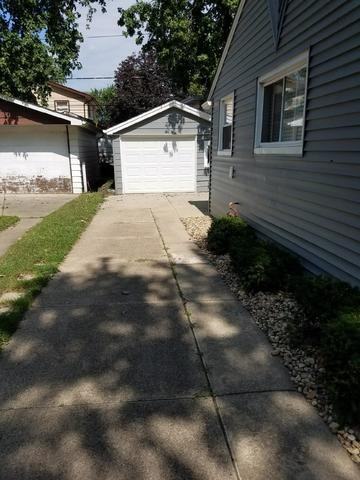 8830 S Corcoran Rd - Photo 2 of 3