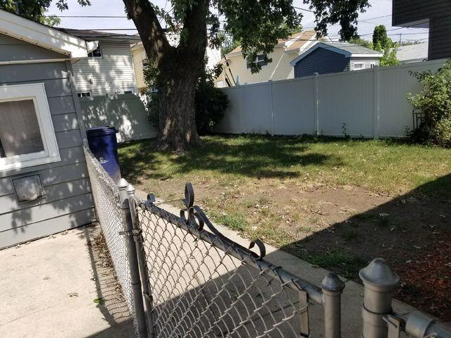 8830 S Corcoran Rd - Photo 3 of 3