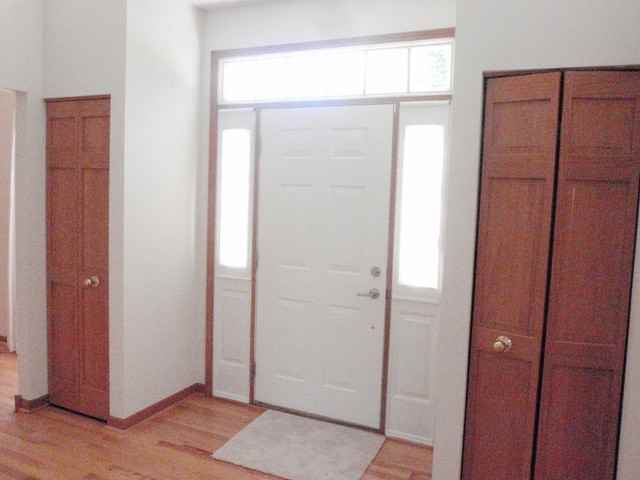 631 Commons Rd - Photo 2 of 33