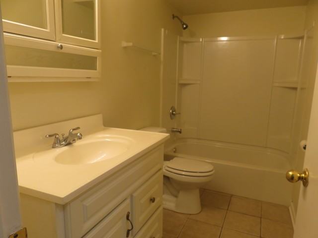 19011 Cedar Ave - Photo 3 of 9