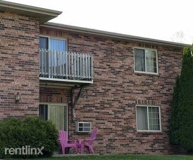 413 Rowley St - Photo 2 of 8