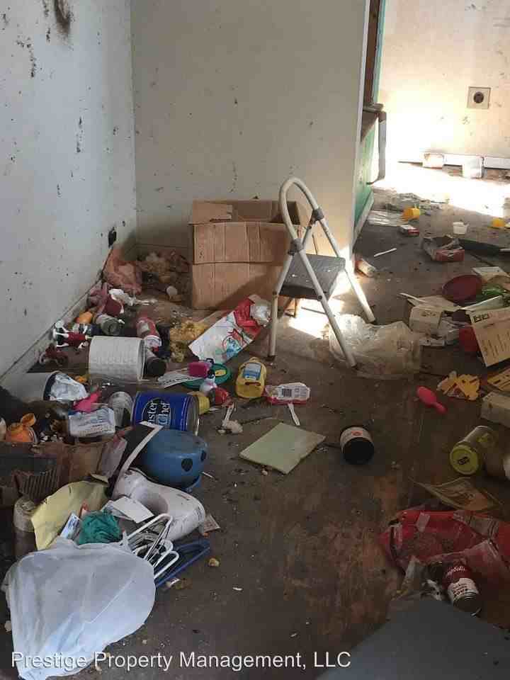 12550 Hilltop Heights - Photo 3 of 13