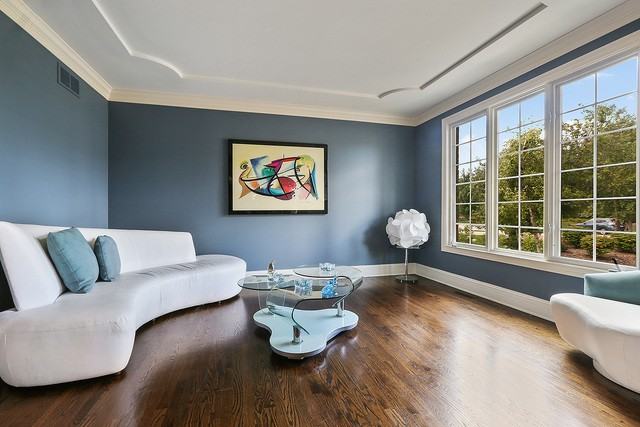 20051 Oakwood Dr - Photo 2 of 15