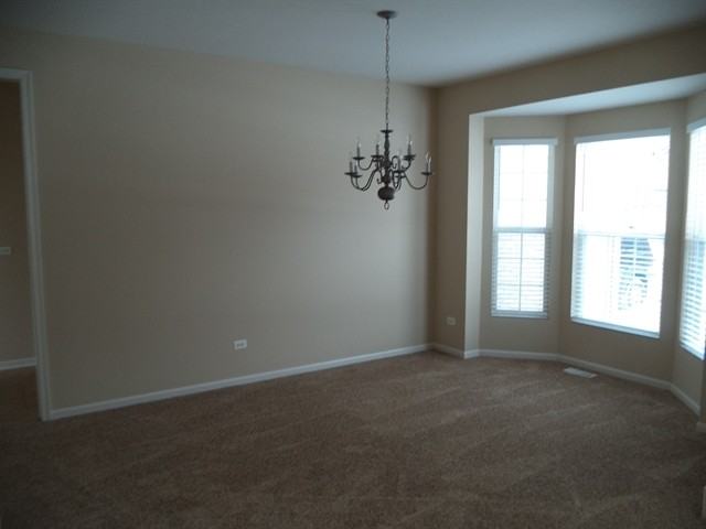 1166 Goldfinch Ln - Photo 3 of 13