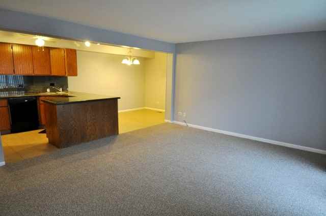 7925 164th Pl #7925 - Photo 2 of 12
