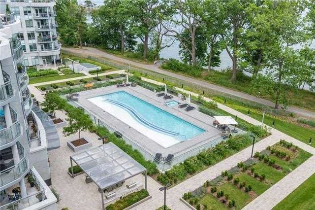 3500 Lakeshore Road West