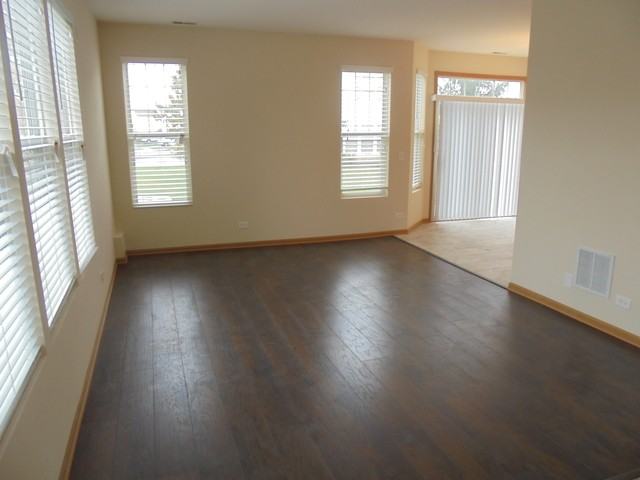 6722 Slate Dr - Photo 3 of 32