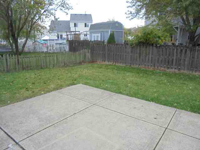 270 Bridlewood Cir - Photo 2 of 32
