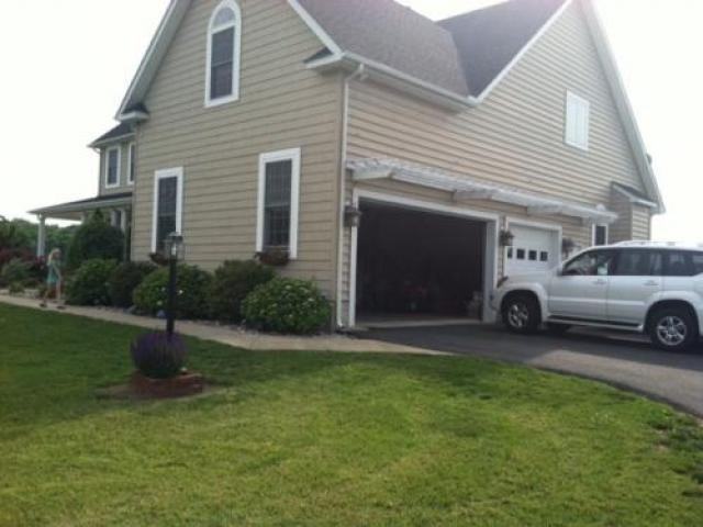 110 Burton Air Dr - Photo 2 of 3