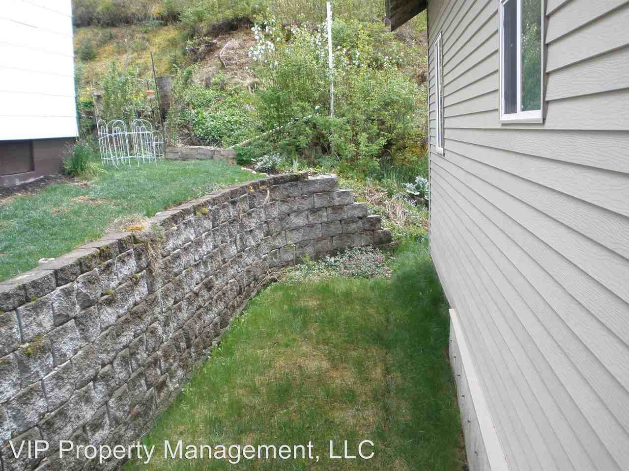 122 Tennis Row - Photo 3 of 17