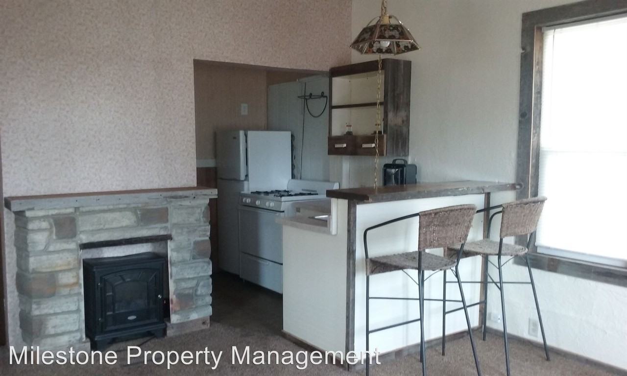 419 Yellowstone Ave - Photo 2 of 6