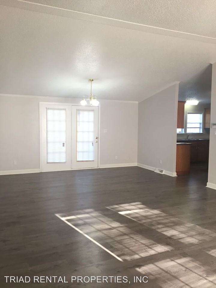 1349 Patterson Grove Rd - Photo 2 of 15