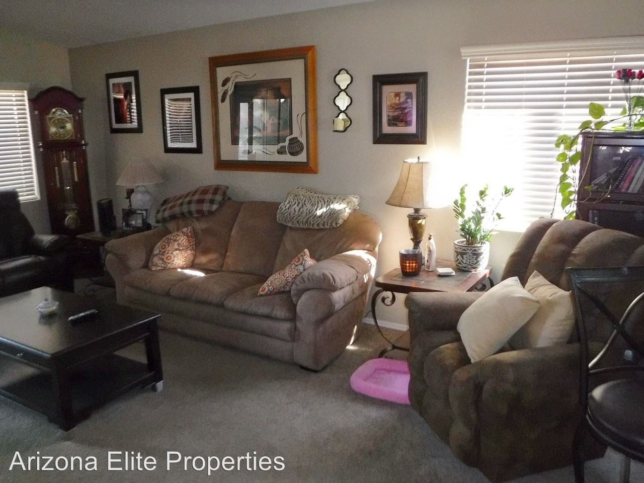 30445 N Sunray Dr - Photo 2 of 6
