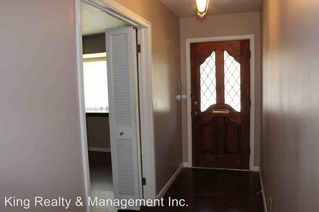 501 Little John Dr - Photo 2 of 15