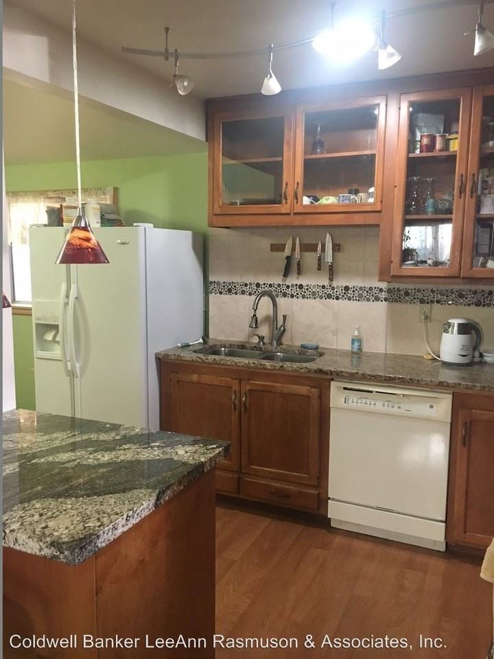 242 N Tumbleweed Rd - Photo 2 of 22