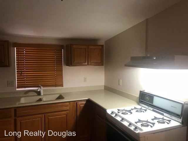 1466 S Calle De Rosas - Photo 2 of 10