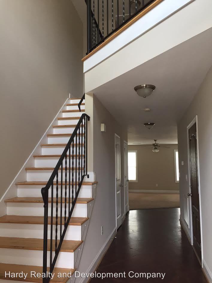 1101, 1103, 1105, 1107 Avenue B - Photo 3 of 12