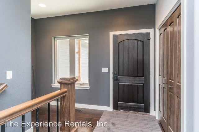 2804 E Sunray Cir - Photo 2 of 29