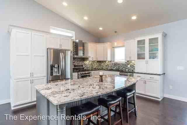 2804 E Sunray Cir - Photo 3 of 29