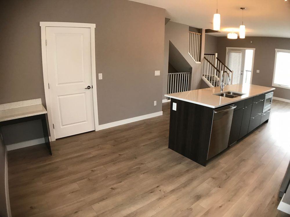 3 Fontaine Ave - Photo 2 of 19