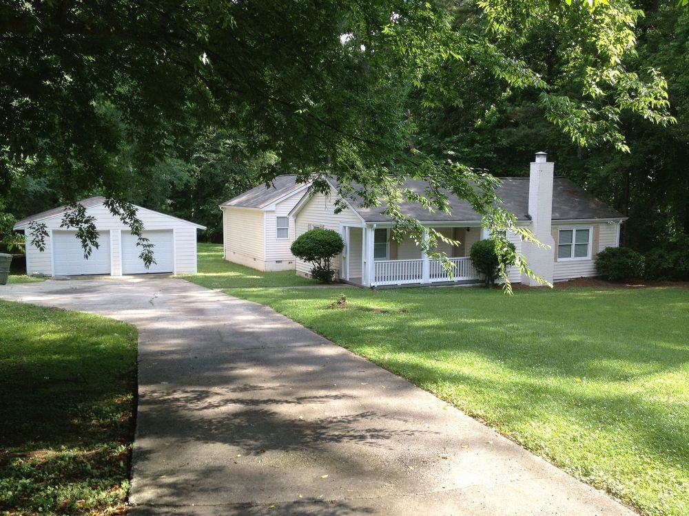 4314 Wallace Avenue Southwest - Photo 2 of 12