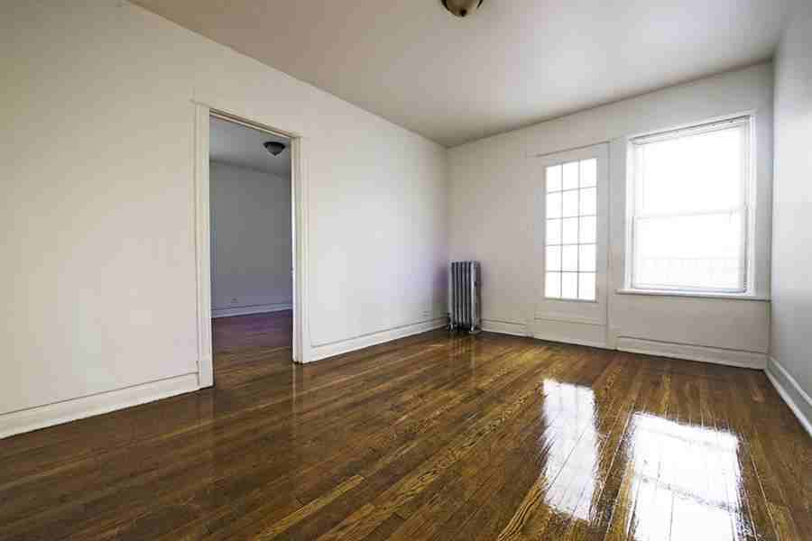 5236 W Harrison - Photo 3 of 8