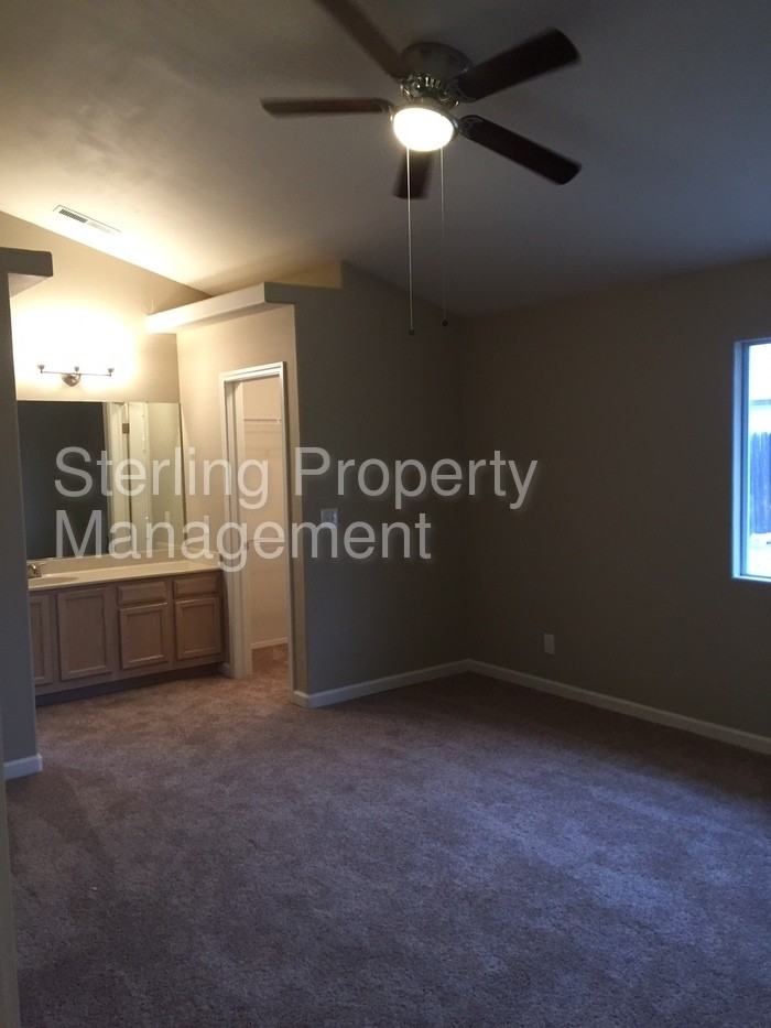 275 Palo Verde St - Photo 2 of 9