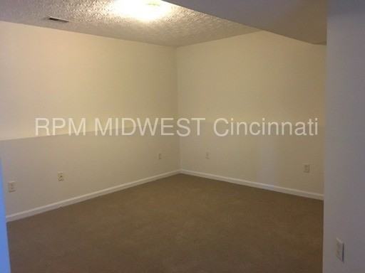 1827 Princess Ct - Photo 3 of 11