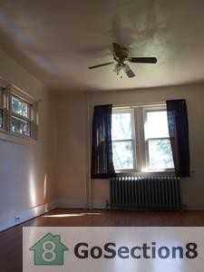 1117 Sterling Ave - Photo 3 of 14