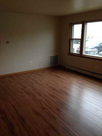 4926 Harold Ave #1B - Photo 2 of 7