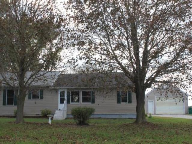 1005 Clark Farm Rd - Photo 2 of 6