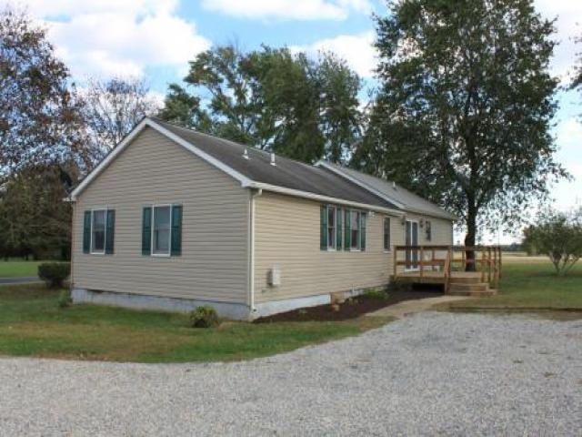 1005 Clark Farm Rd - Photo 3 of 6