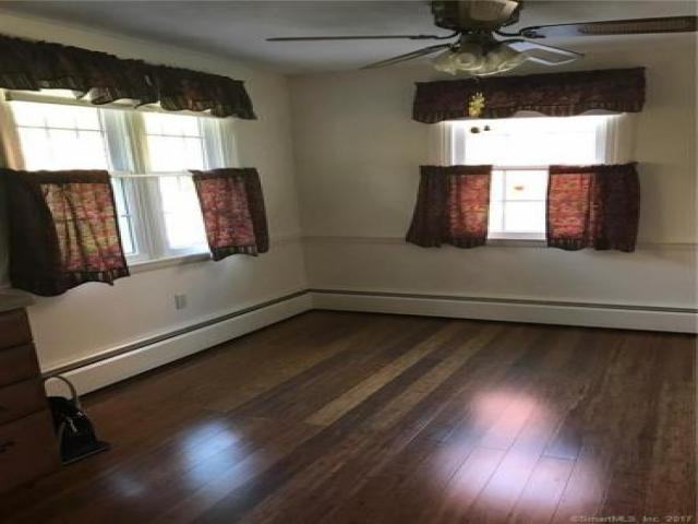 17 Slab Meadow Rd - Photo 3 of 6