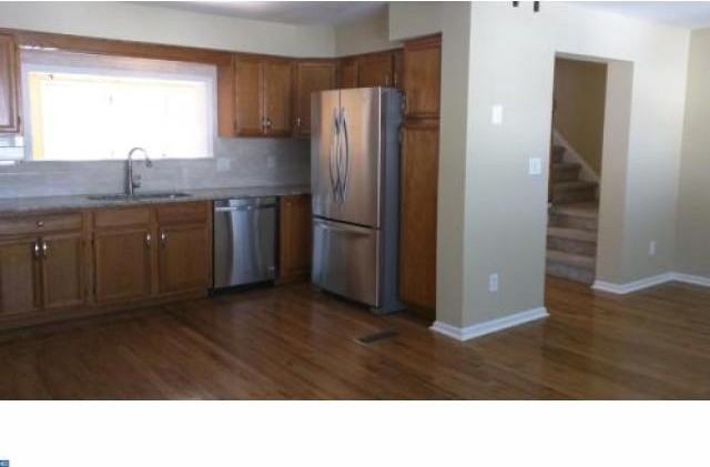 5 Addicks Ct - Photo 3 of 6