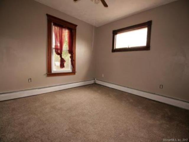 44 Forest Ct - Photo 2 of 6