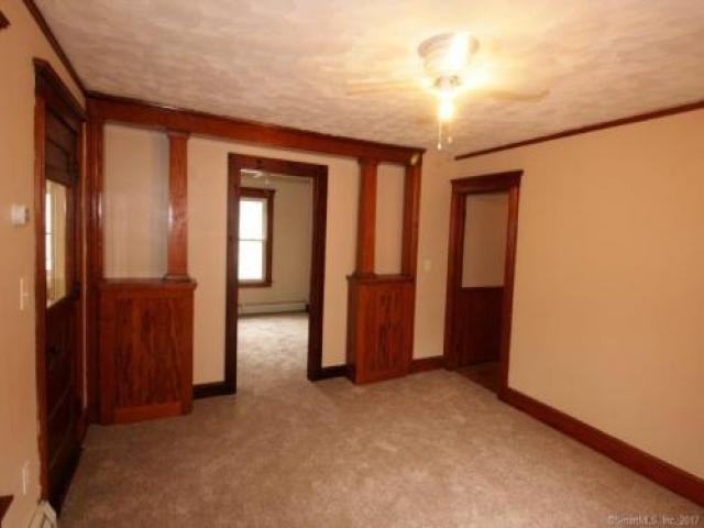 44 Forest Ct - Photo 3 of 6